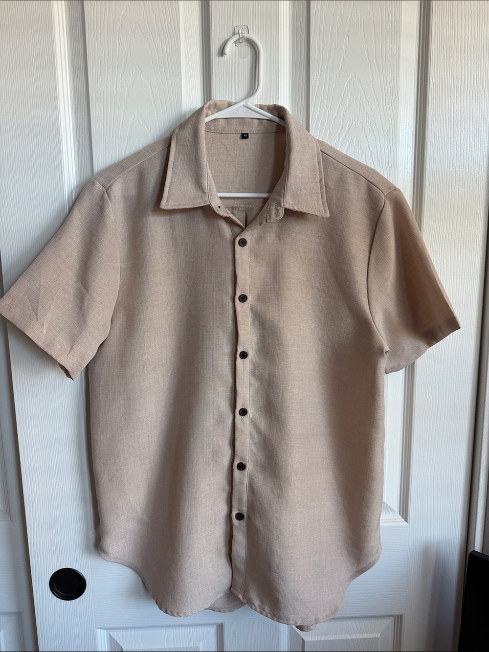 Short-Sleeve Button-Down Shirt in Light Beige